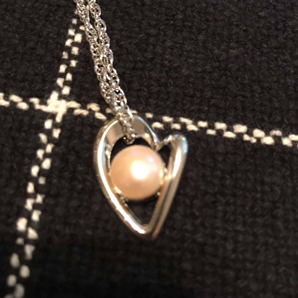 Fresh Water Pearl & Heart Silver Tone Necklace NEW